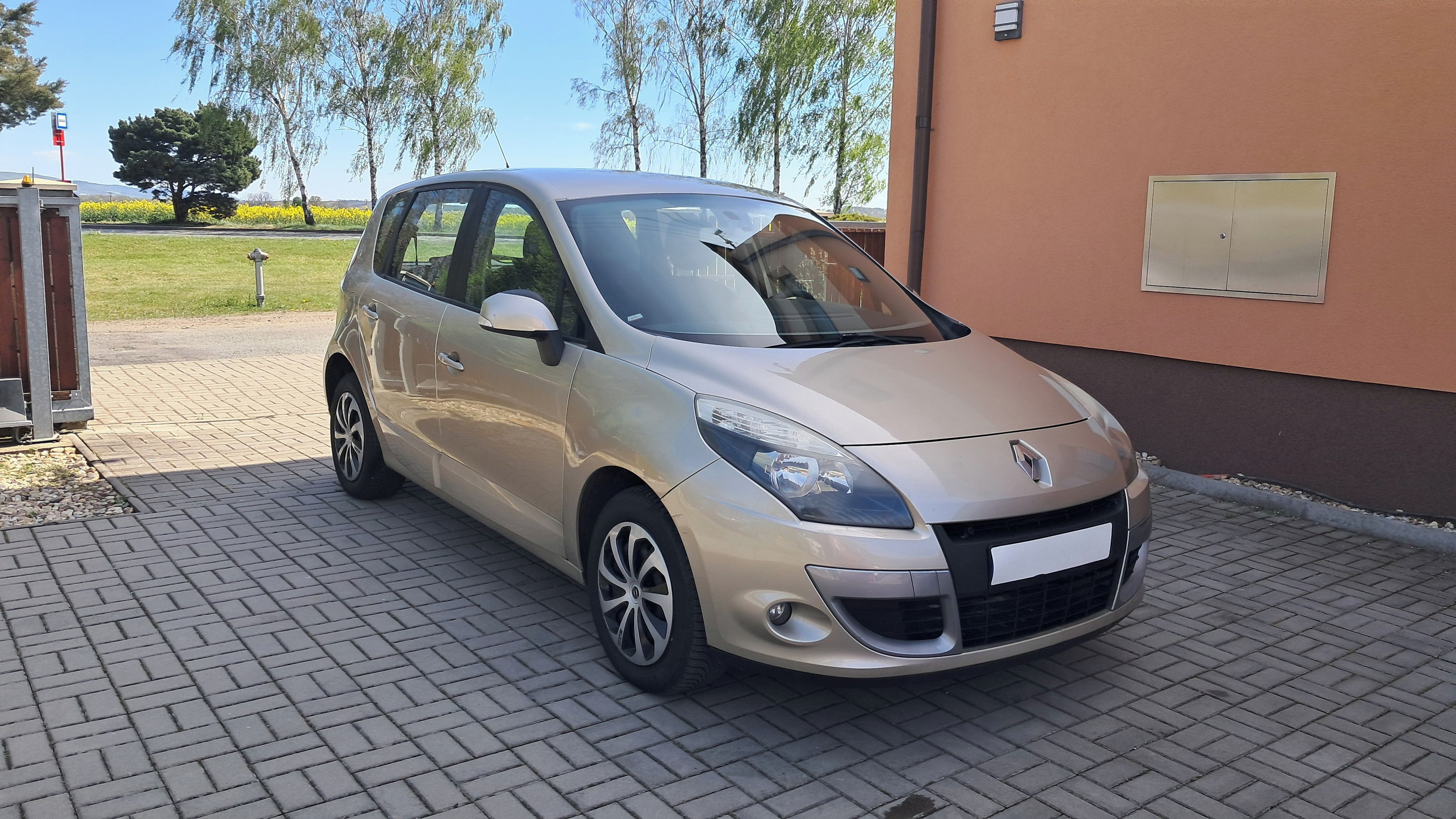 Renault Scénic, 1.6i / 81KW - fotka 3