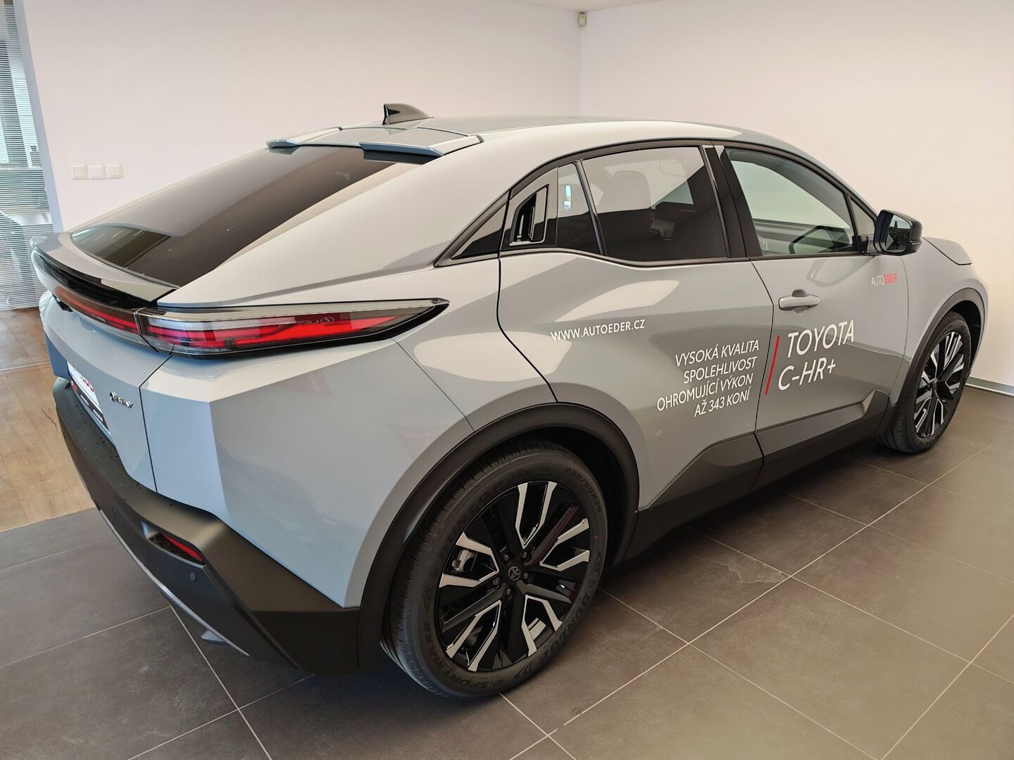 Toyota C-HR, BEV  77 kWh Style Dynamic - fotka 5