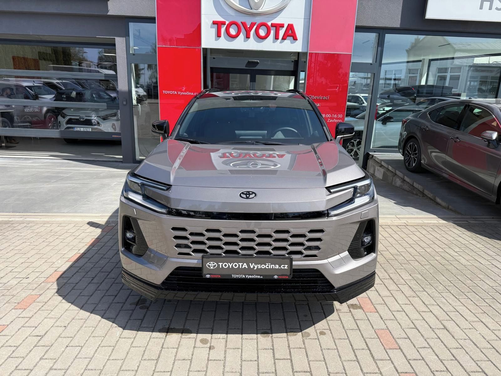 Toyota Rav4, 2.5HEV 194PS 4x4 Style - fotka 6