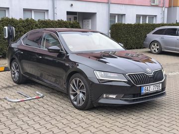 2.0 TDI 140KW 4x4 DSG L&K
