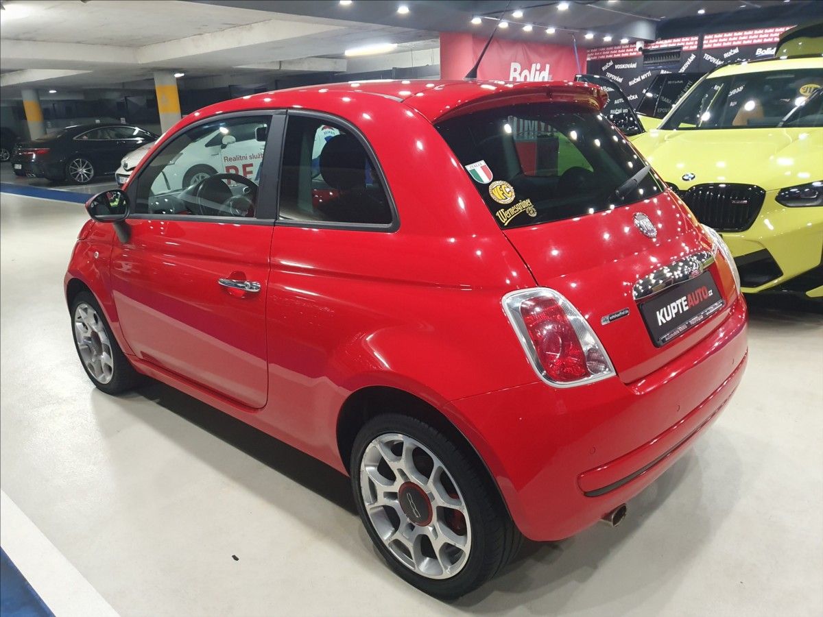 Fiat 500, 1,4 16V i  Edice Rosso Corsa - fotka 4