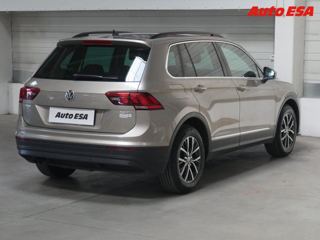 Volkswagen Tiguan, 2.0 TDI - fotka 4