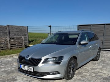 ŠKODA Superb Combi L&K 140 kW