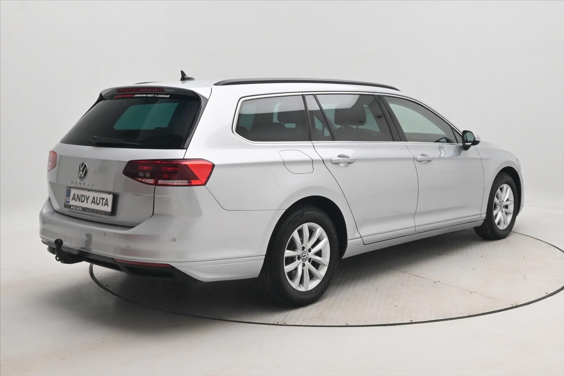 Volkswagen Passat, 2,0 TDI 110 kW DSG BUSINESS VŮ - fotka 5