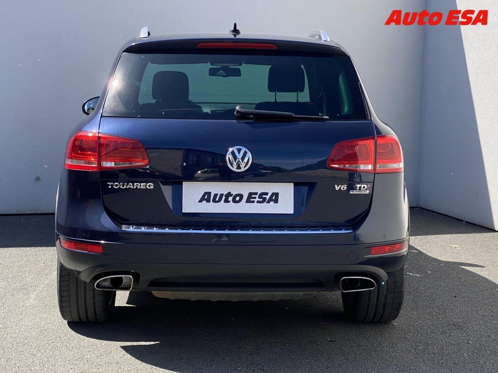 Volkswagen Touareg, 3.0 TDi V6 4x4,servis.kniha - fotka 5