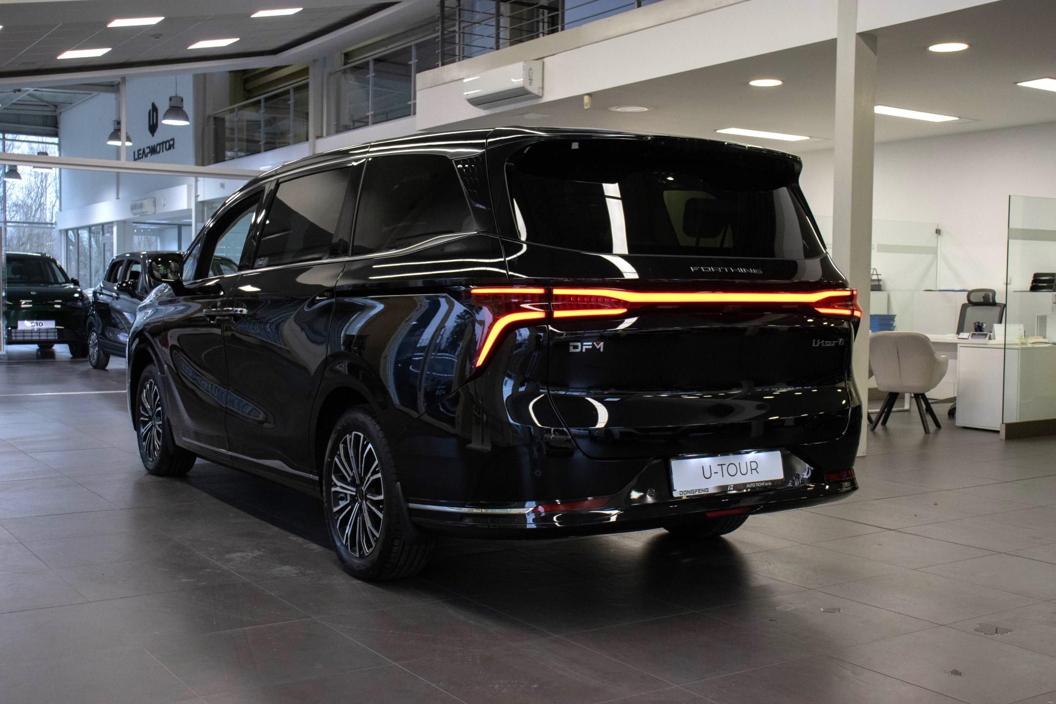 Dongfeng U-Tour, V9 HEV - fotka 6