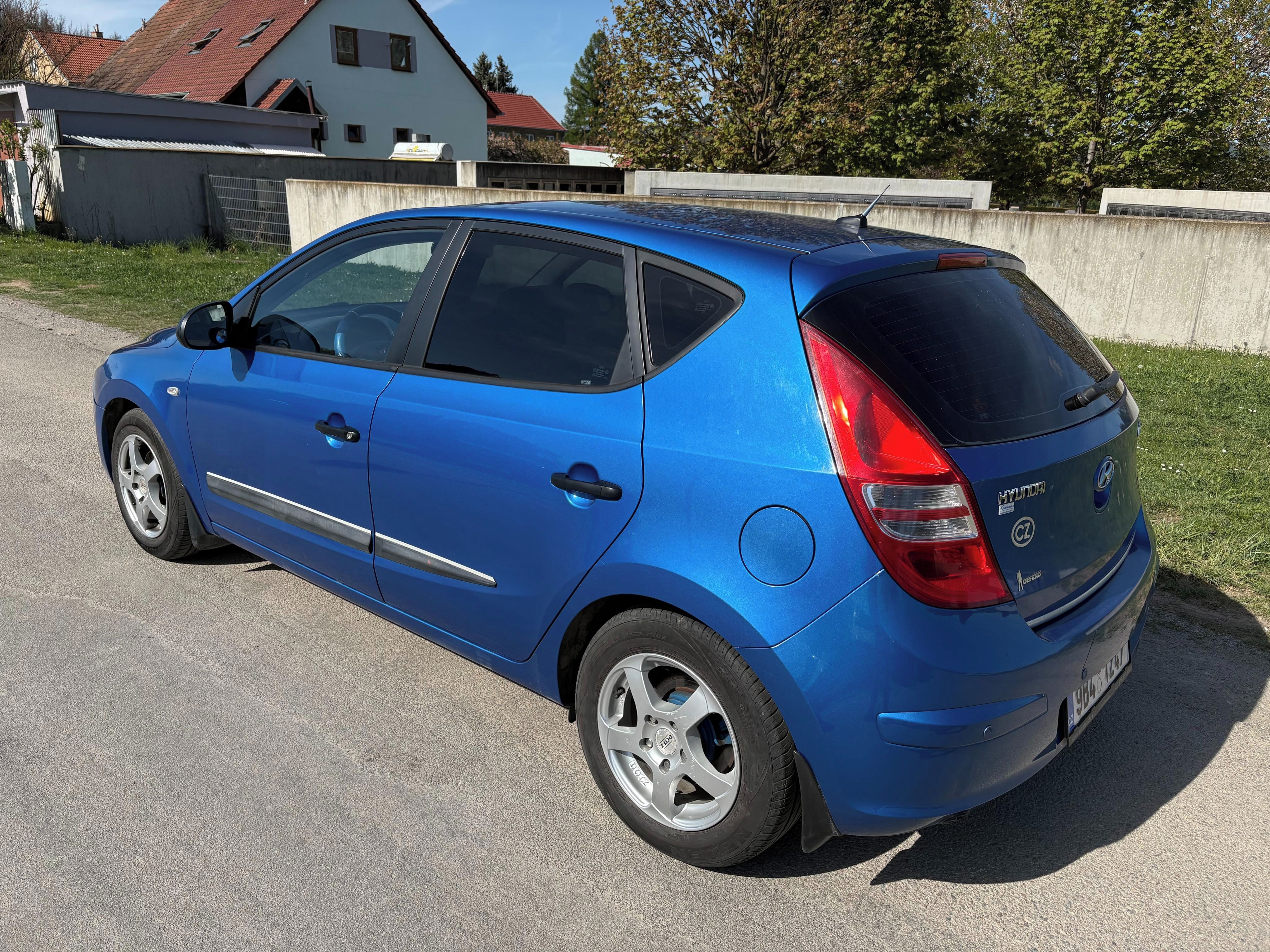 Hyundai i30, 1.4i - 80kW Nová STK ČR - fotka 4