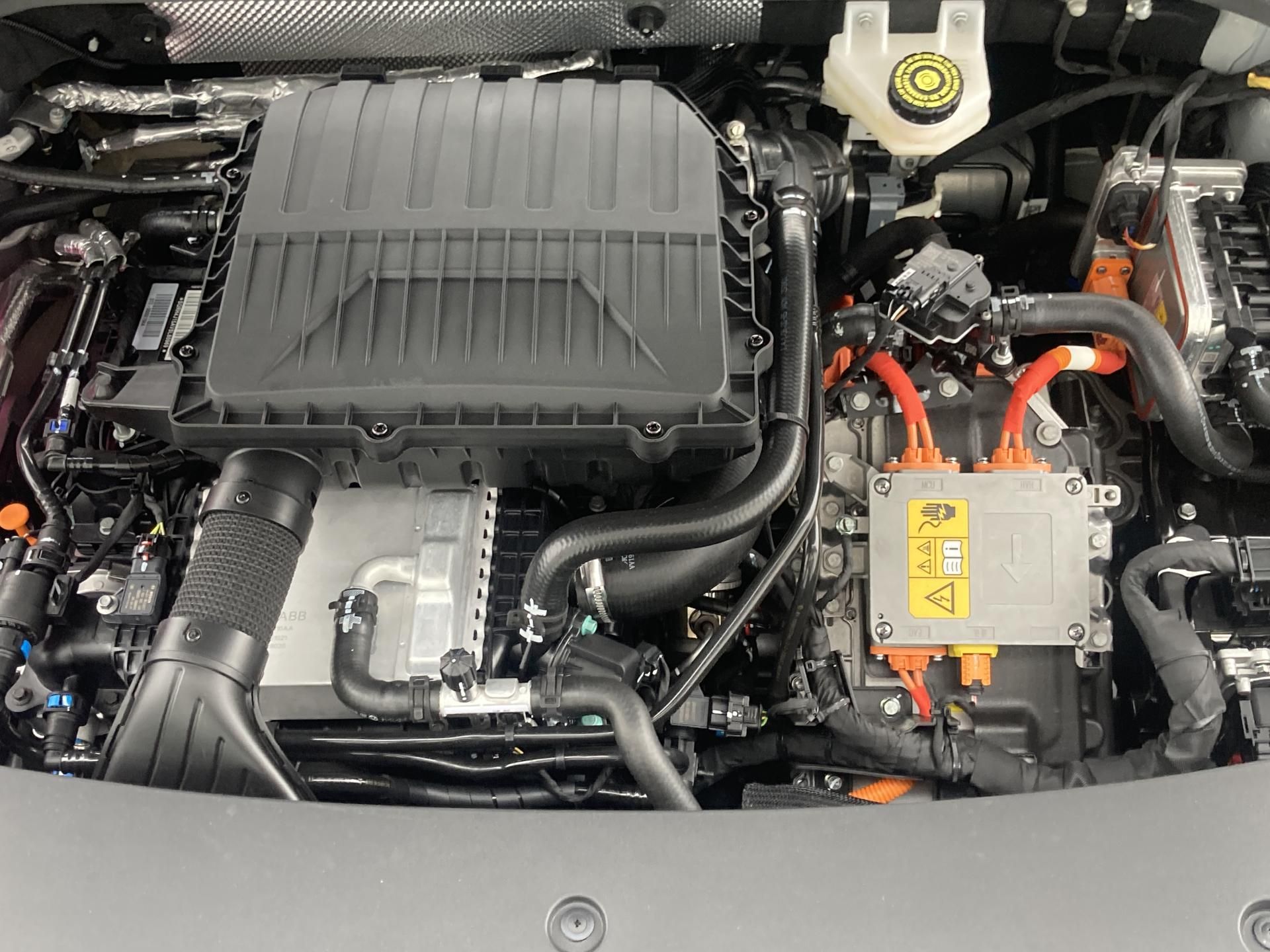 Omoda 9, Premium 1.5 TGDi PHEV - fotka 5