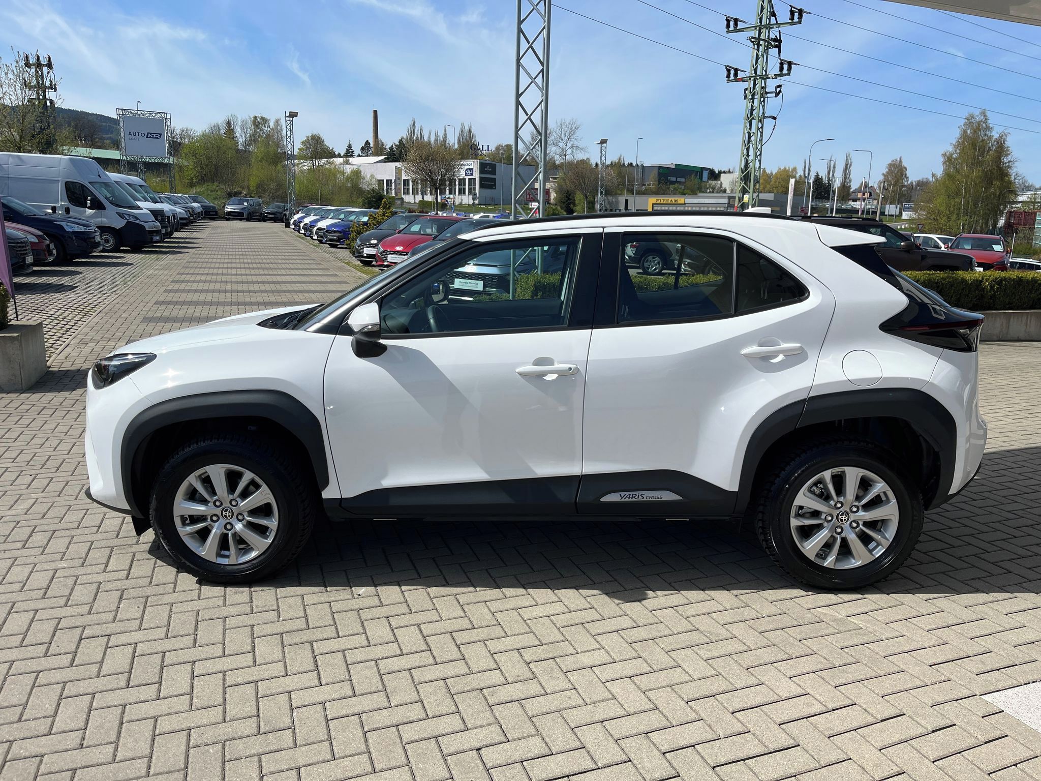 Toyota Yaris Cross, 1.5 Hybrid e-CVT Comfort - fotka 3