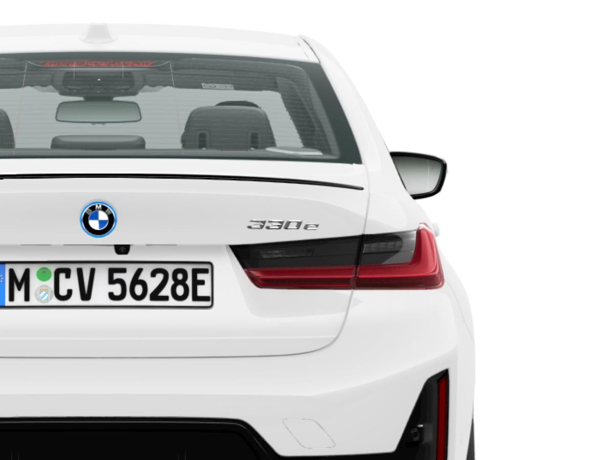 BMW Řada 3, 330e xDrive Sedan - fotka 5