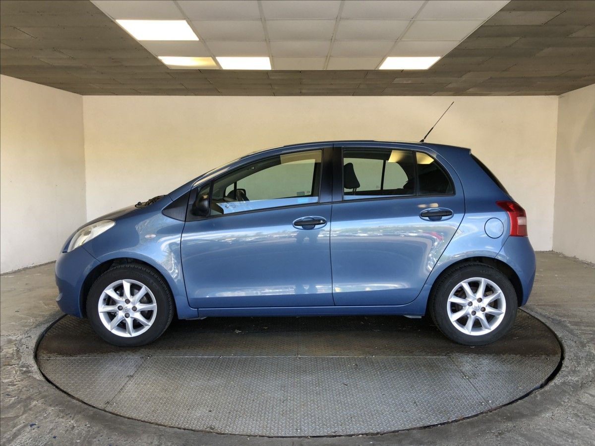 Toyota Yaris, 1,3 VVT-i - fotka 4
