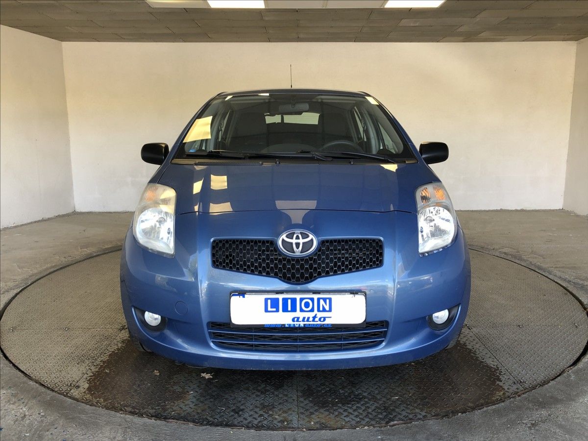 Toyota Yaris, 1,3 VVT-i - fotka 2