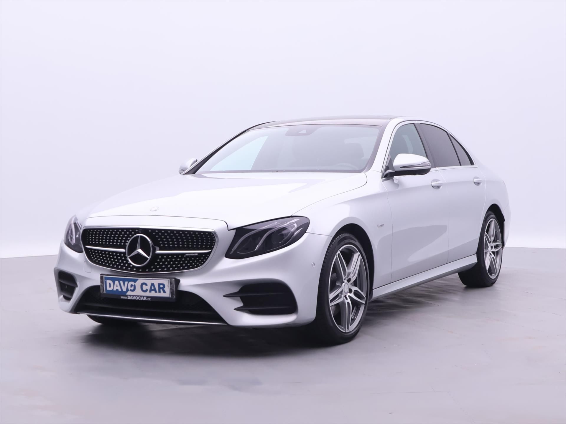 Mercedes-Benz Třídy E, 2,0 220d 143kW AMG Burmester - fotka 3