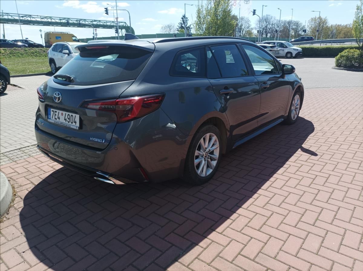 Toyota Corolla, 2,0 Comfort Tech - fotka 4