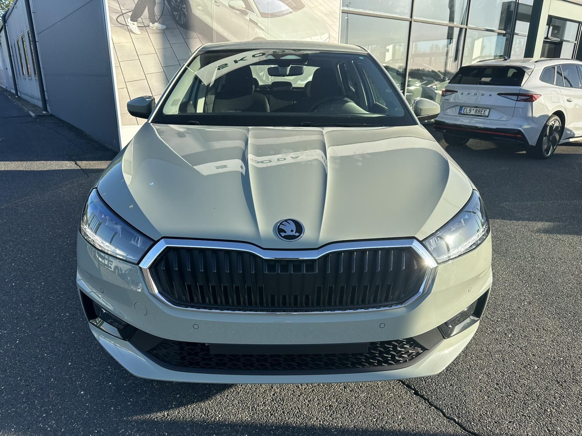 Škoda Fabia, CLASSIC 1.0TSI 85kW + tažné - fotka 2