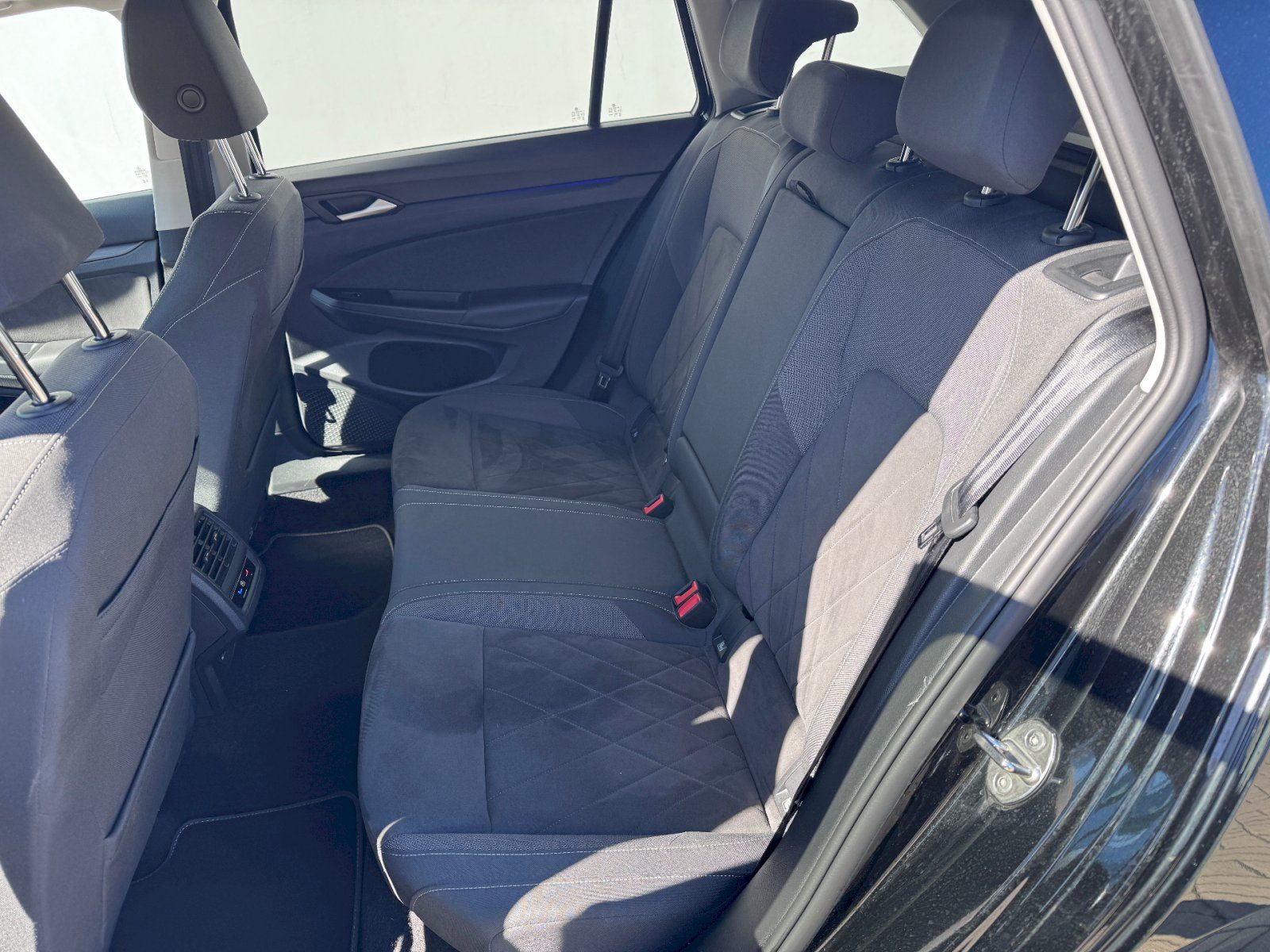 Volkswagen Golf Variant, 1,5 eTSI Style 7DSG mHEV - fotka 4