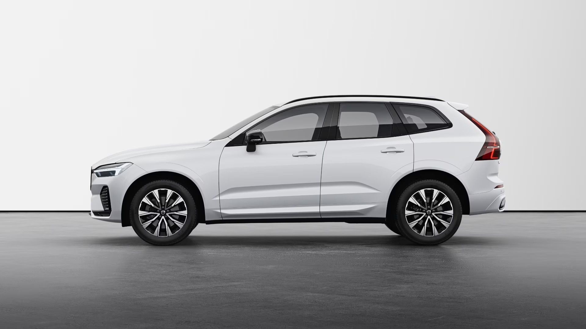 Volvo XC60, B5 2.0L 250+14 HPAT8 AWD CORE - fotka 2