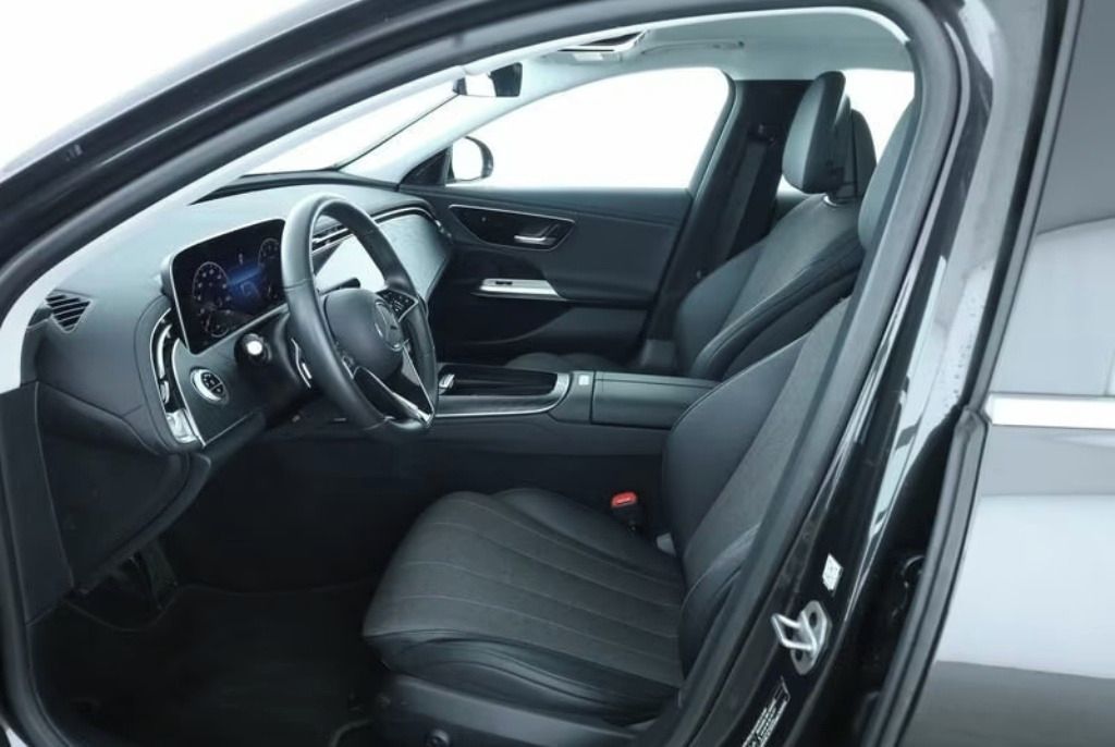 Mercedes-Benz Třídy E, 200 T AVANTGARDE Advanced - fotka 4