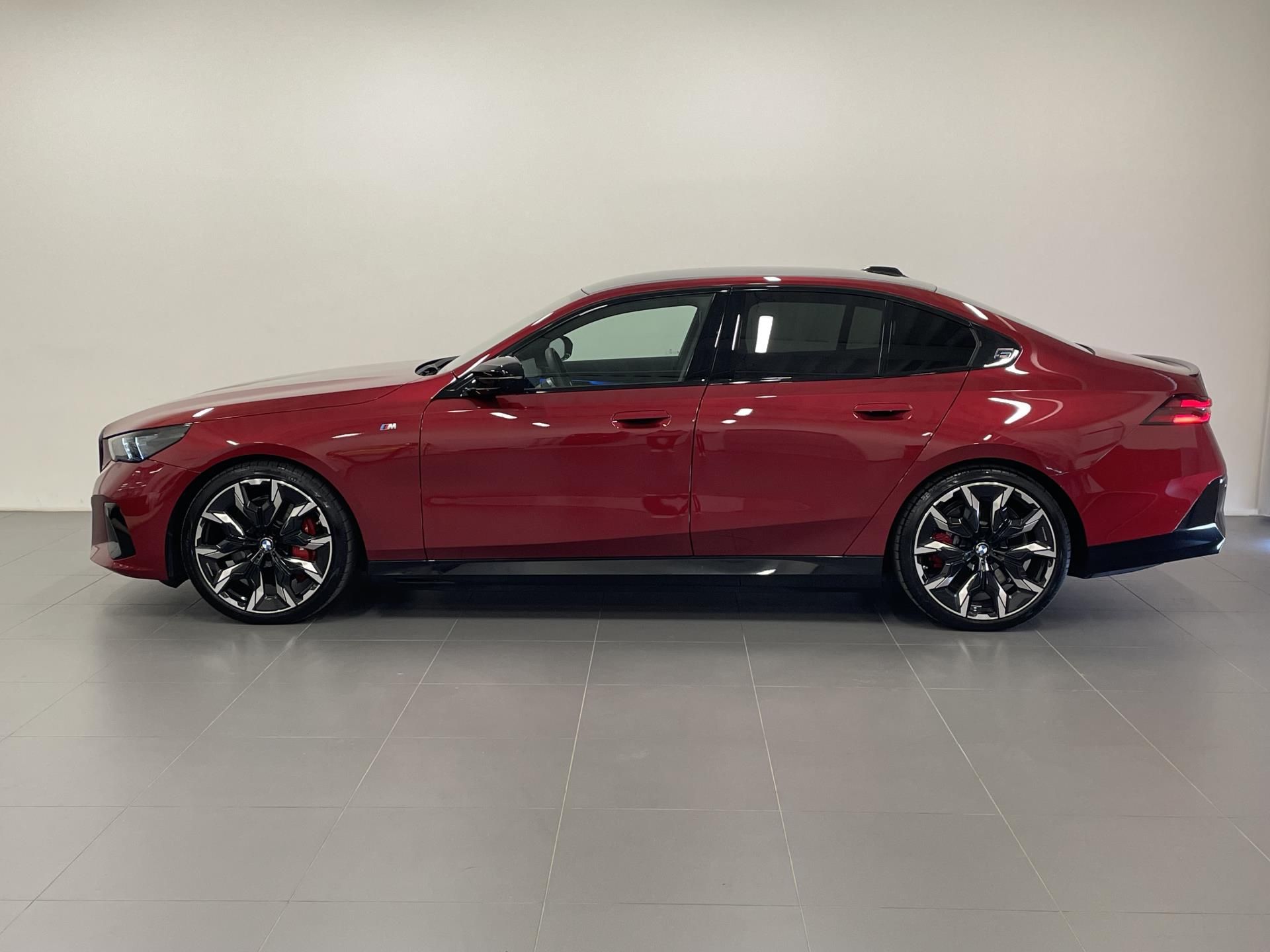 BMW i5, i5 xDriveM60 M PRO - fotka 3
