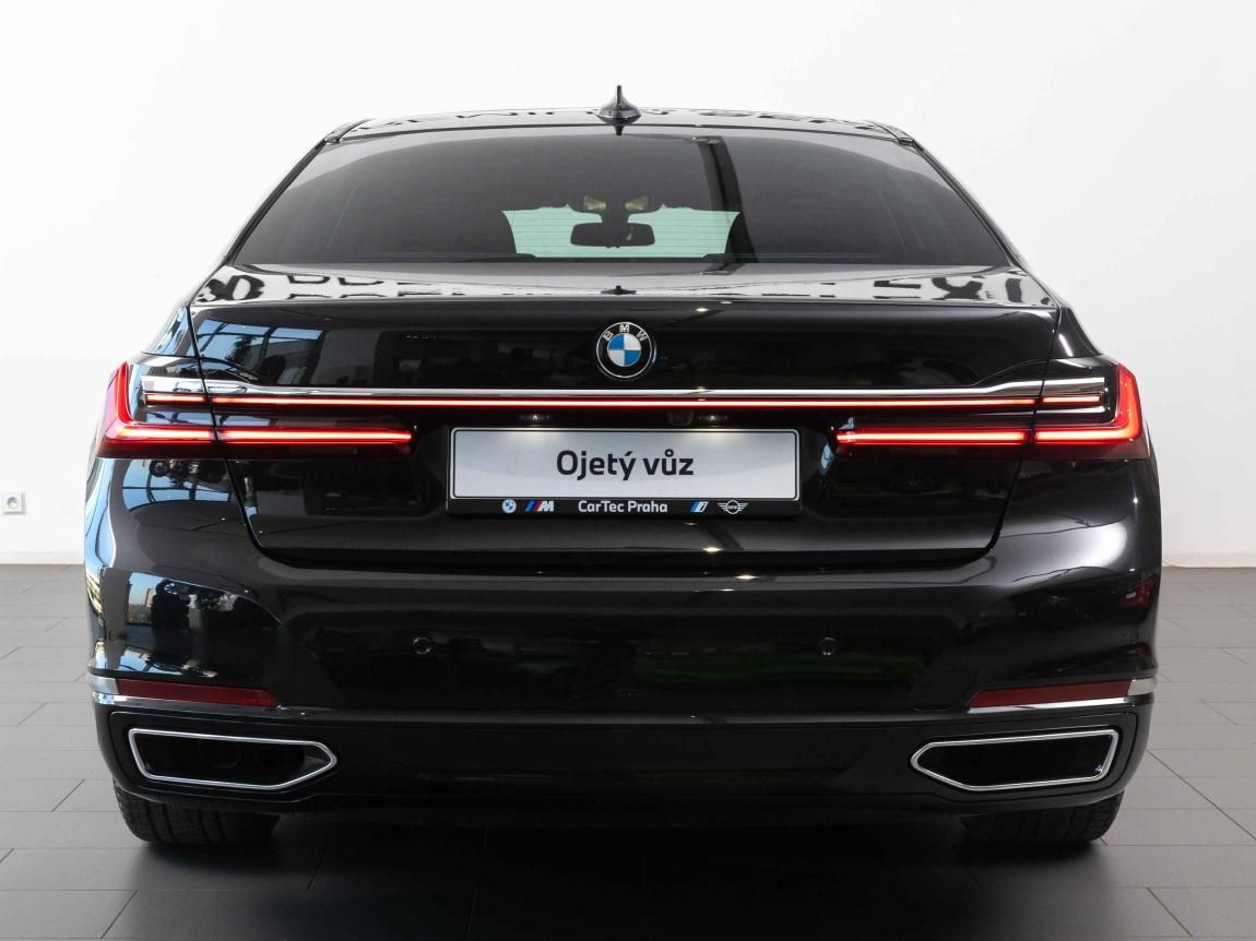 BMW Řada 7, 750Li xDrive Sedan - fotka 4