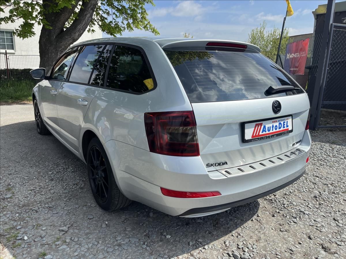 Škoda Octavia, 1,6 TDi  Výhřevy,Tempomat,ALU - fotka 4