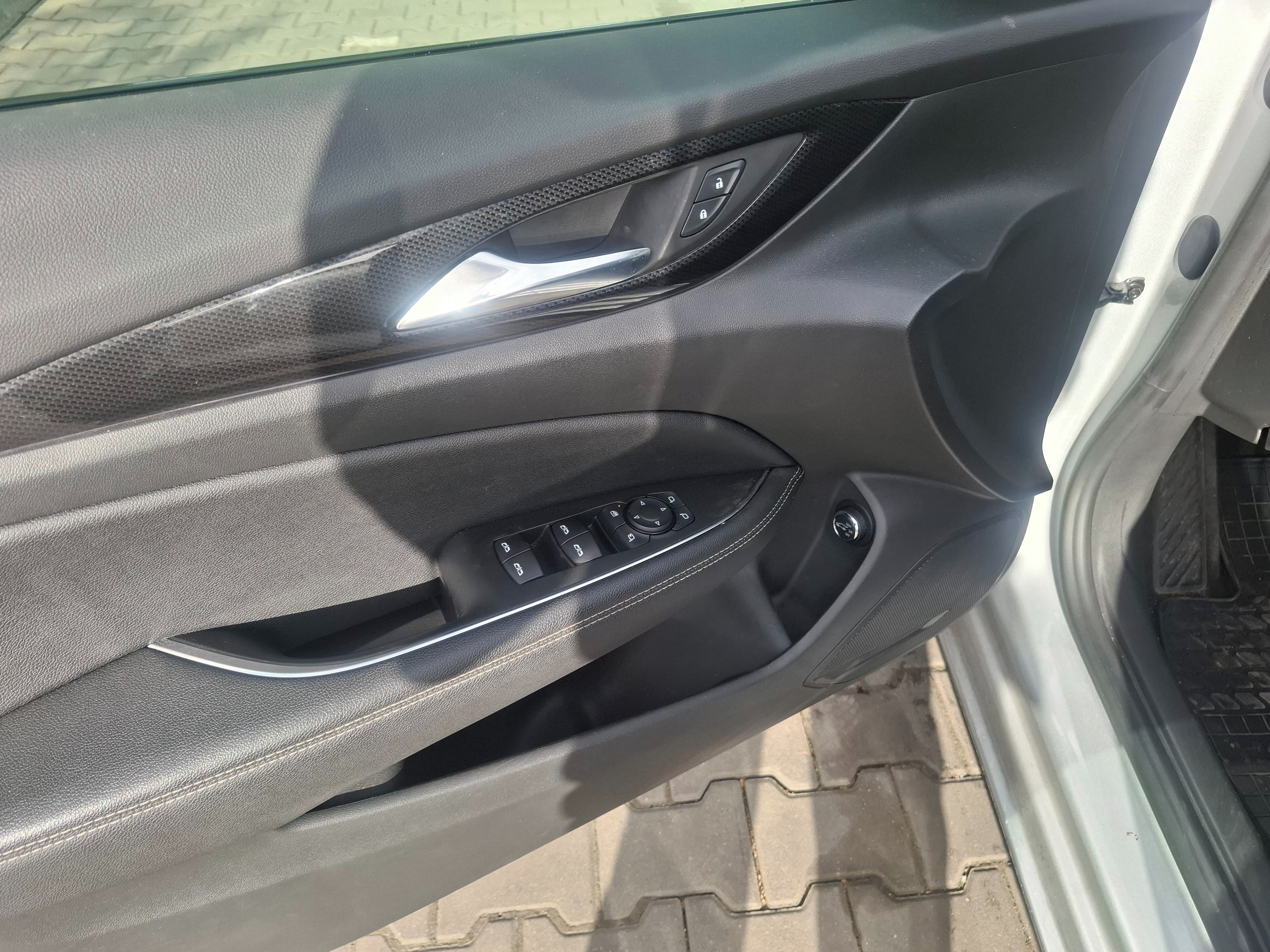 Opel Insignia, 2.0 Cdti 174 Ps - fotka 5