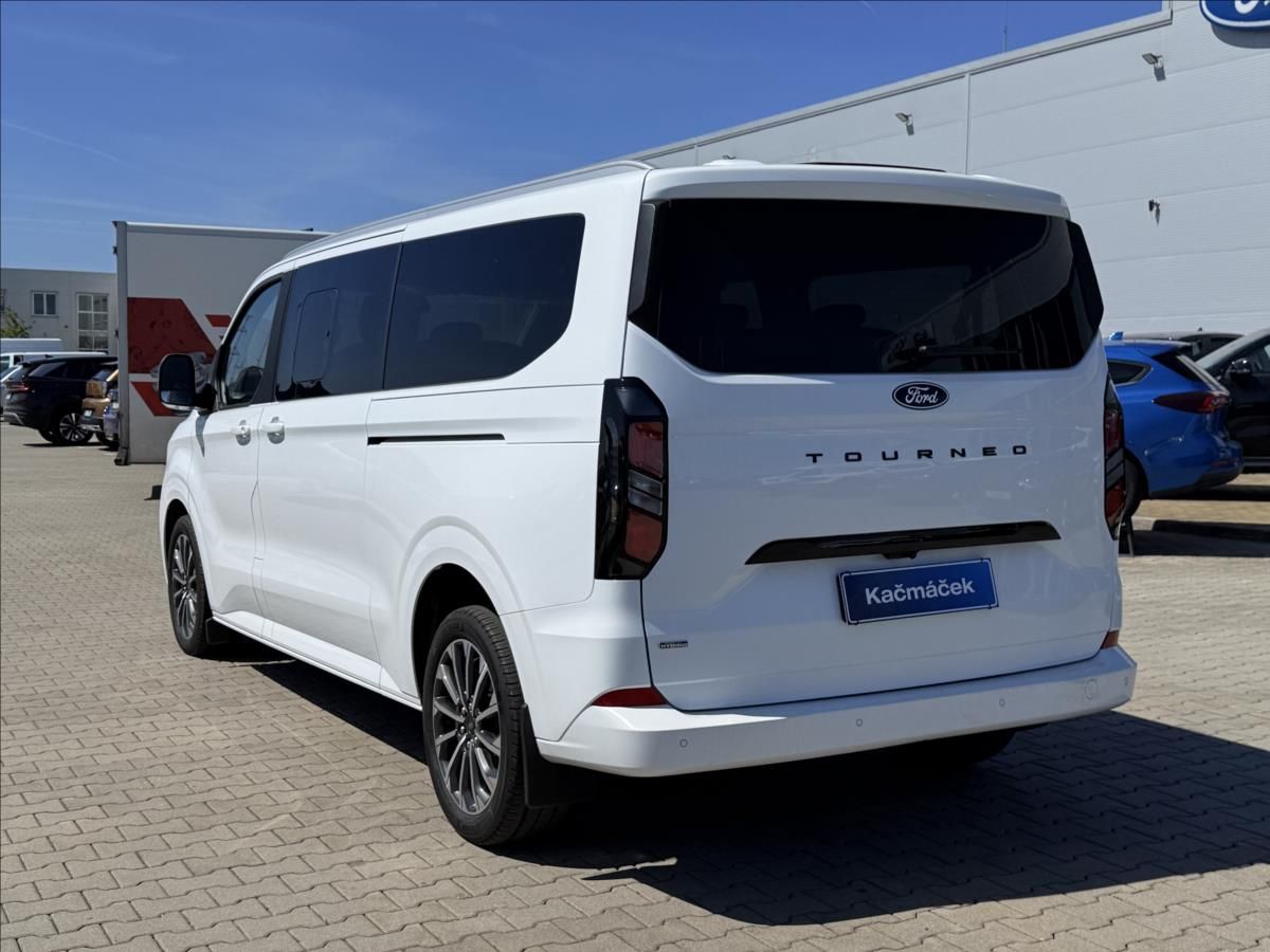 Ford Tourneo Custom, 2,5 PHEV 171 kW Titanium L2 - fotka 3