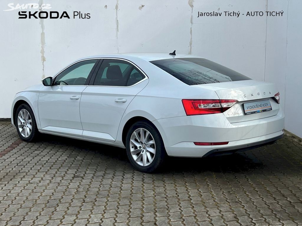 Škoda Superb, 2.0 TDI 110 kW DSG - fotka 5