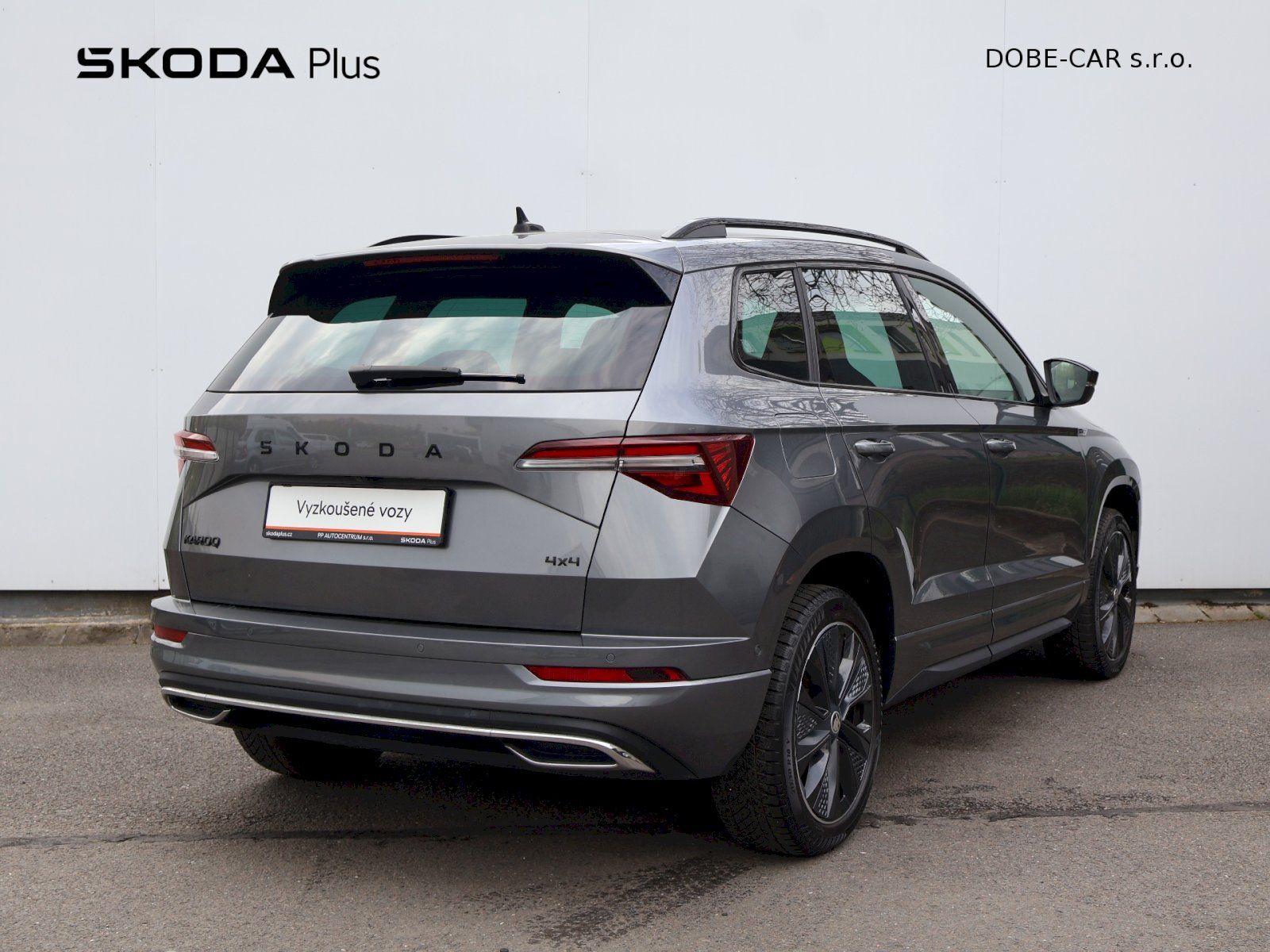 Škoda Karoq, SportLine 4x4 DSG 2.0TSI 140kW - fotka 2