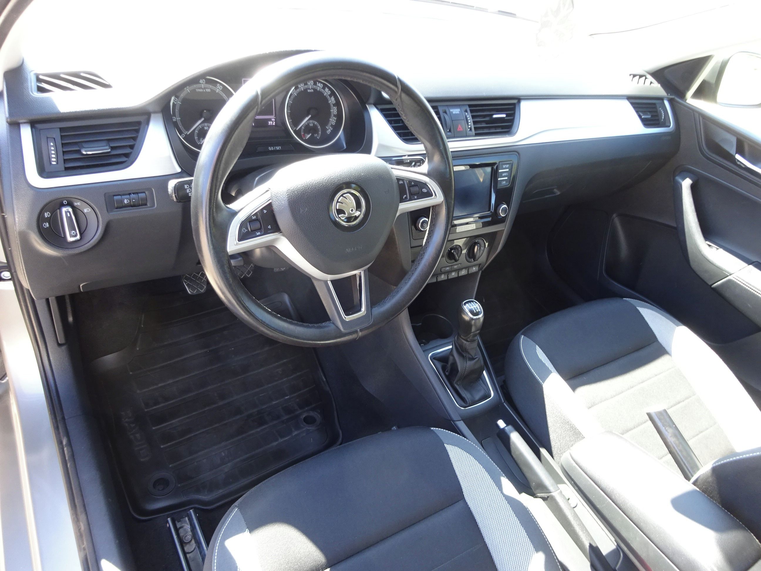 Škoda Rapid, 1.0 TSI (81 KW) 6 Rychlostí ČR - fotka 5