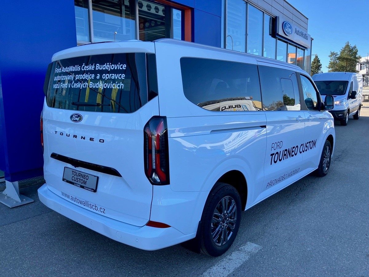 Ford Tourneo Custom, Titanium L2, Tourneo, 2.0 EcoB - fotka 3