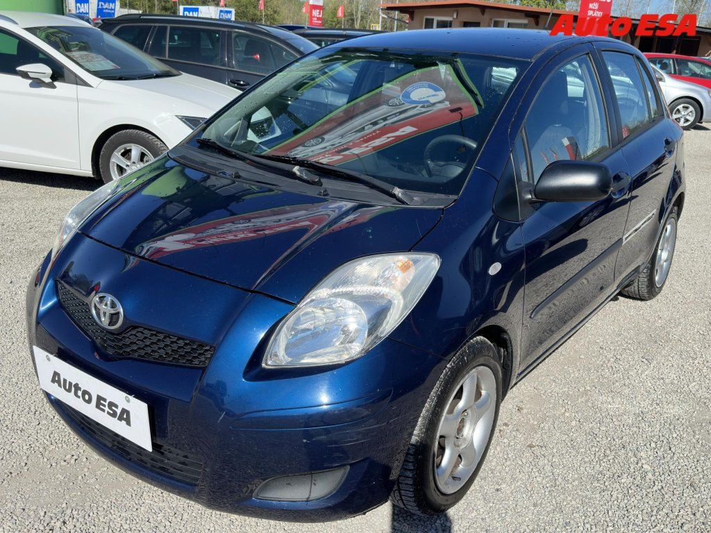 Toyota Yaris, 1.3i - fotka 3