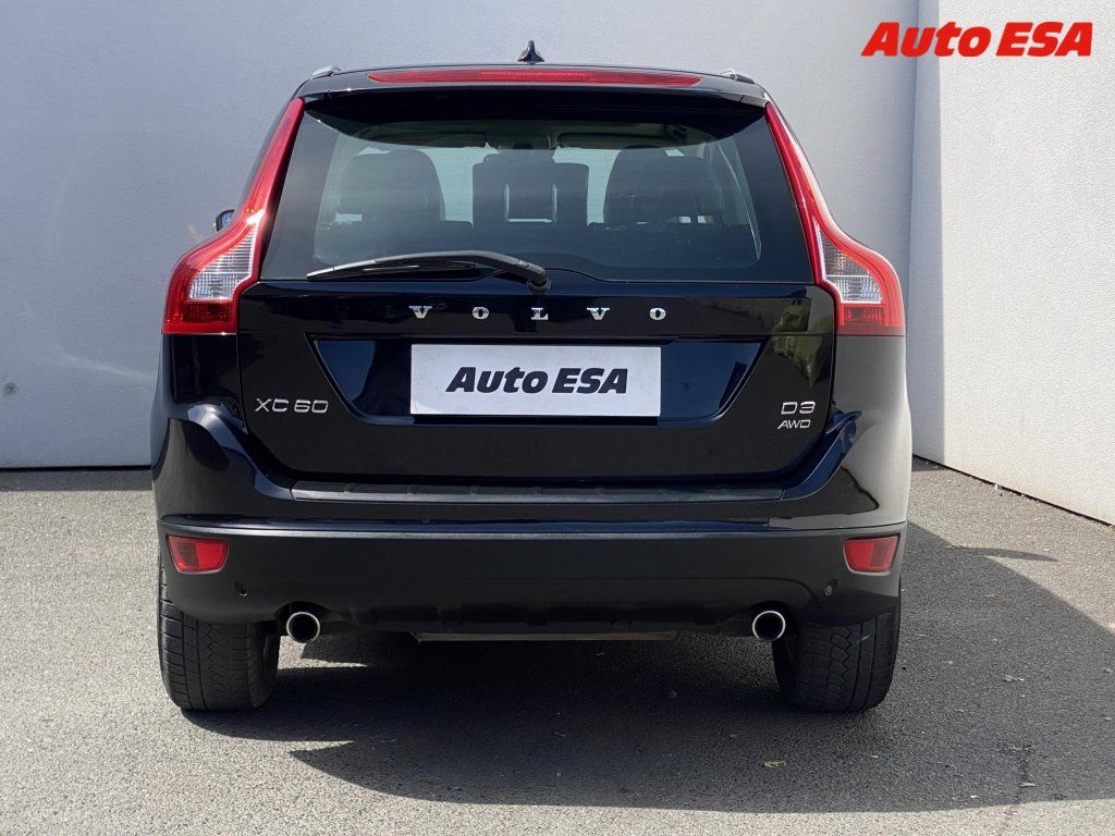 Volvo XC60, 2.4 D3,Summum,AT - fotka 5