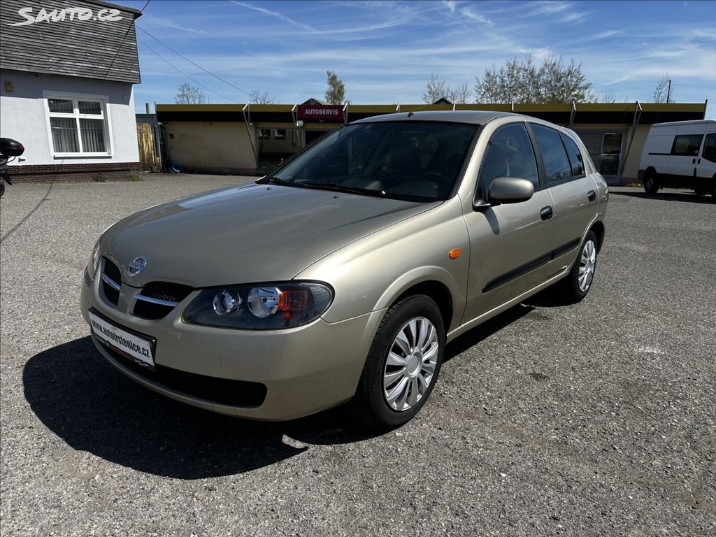 Nissan Almera, 1,5 i-AUT.KLIMA-MÁLO KM