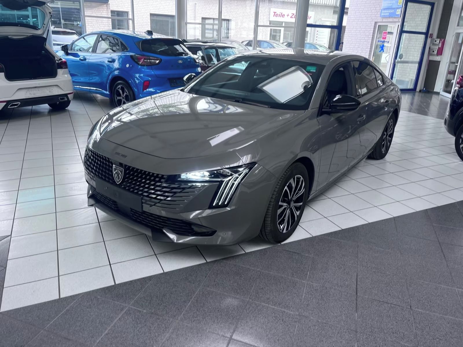 Peugeot 508, 1.6 Hybrid 225 Allure*360°* - fotka 6