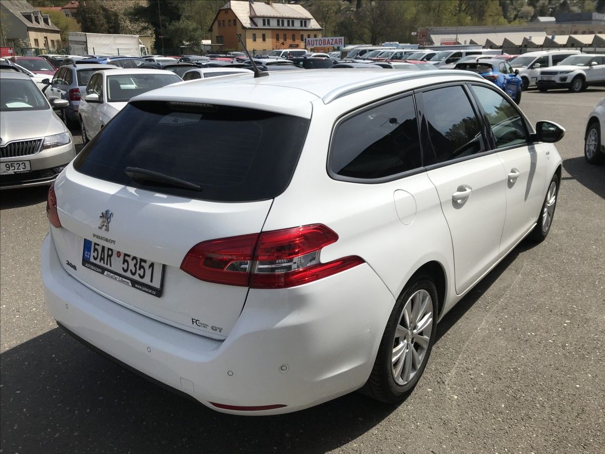 Peugeot 308, 1,2 PT Combi 81kW - fotka 6