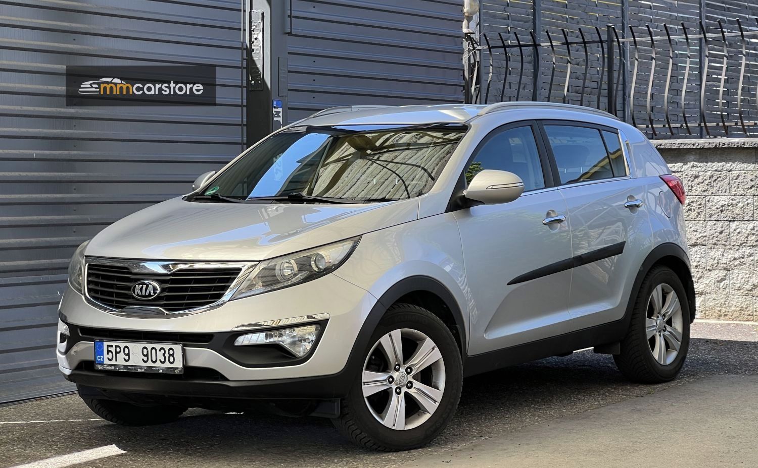Kia Sportage, 1.6 GDI, TAŽNÉ, SENZORY - fotka 3