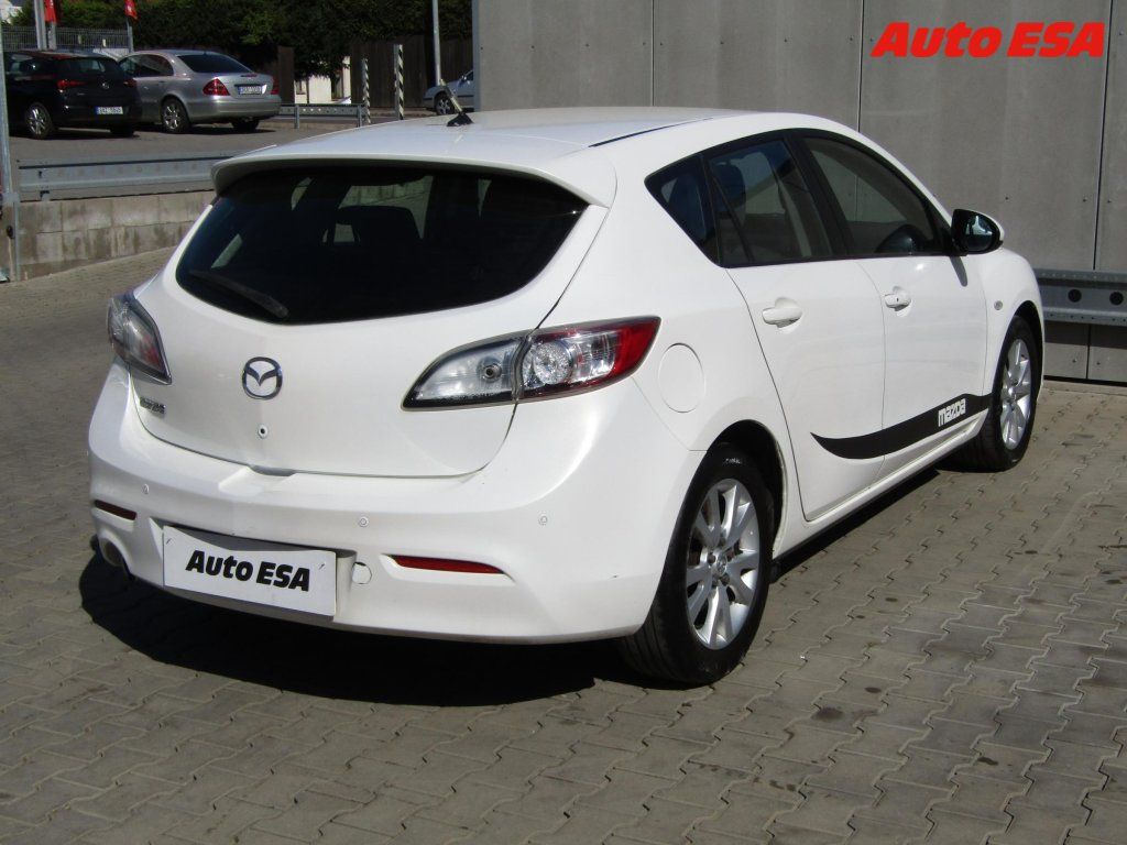 Mazda 3, 2.2 MZR-CD,autoAC - fotka 4