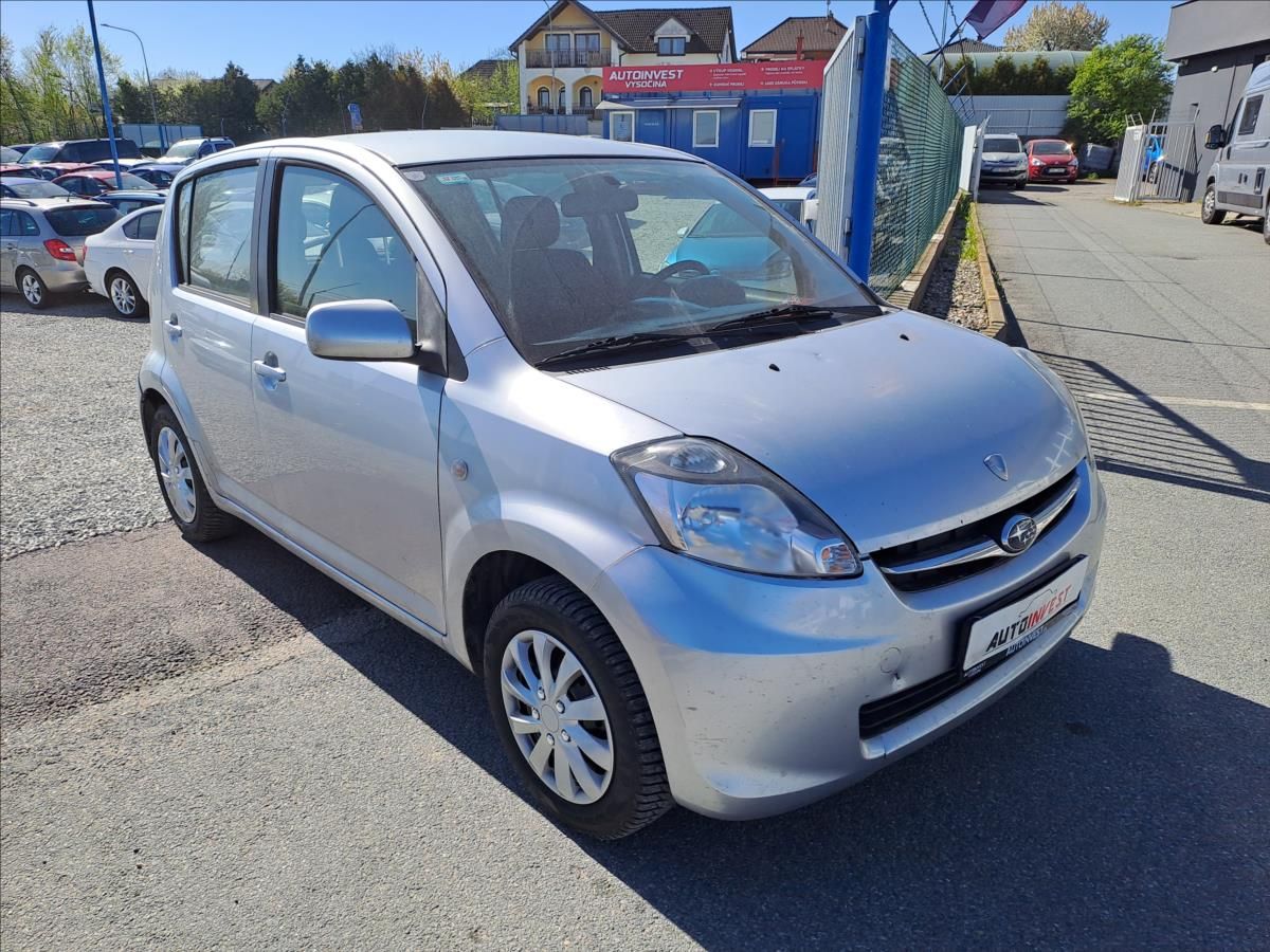 Subaru Justy, 1,0 i KLIMA - fotka 2