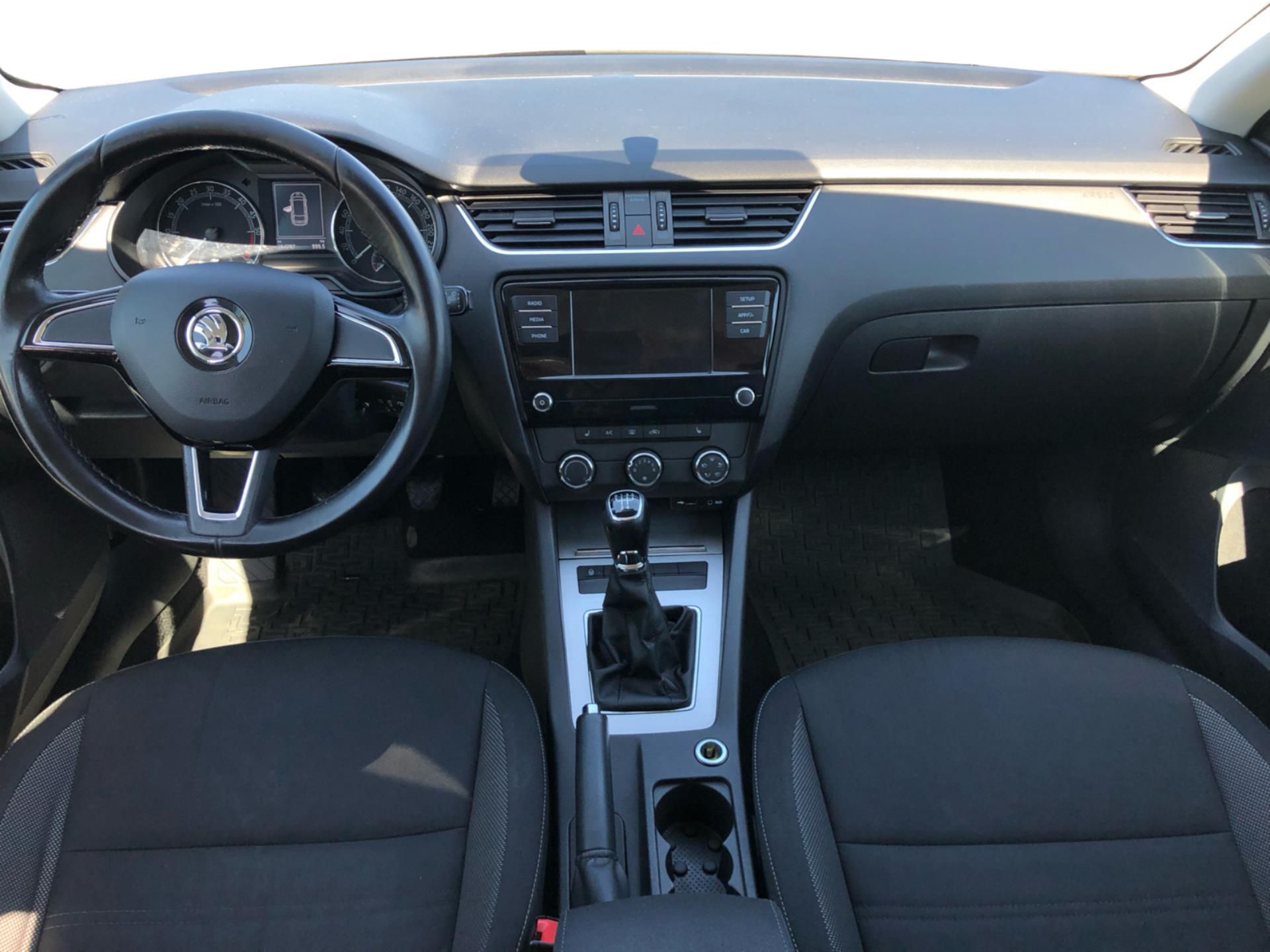 Škoda Octavia, Combi 1,6 TDI Ambition - fotka 5