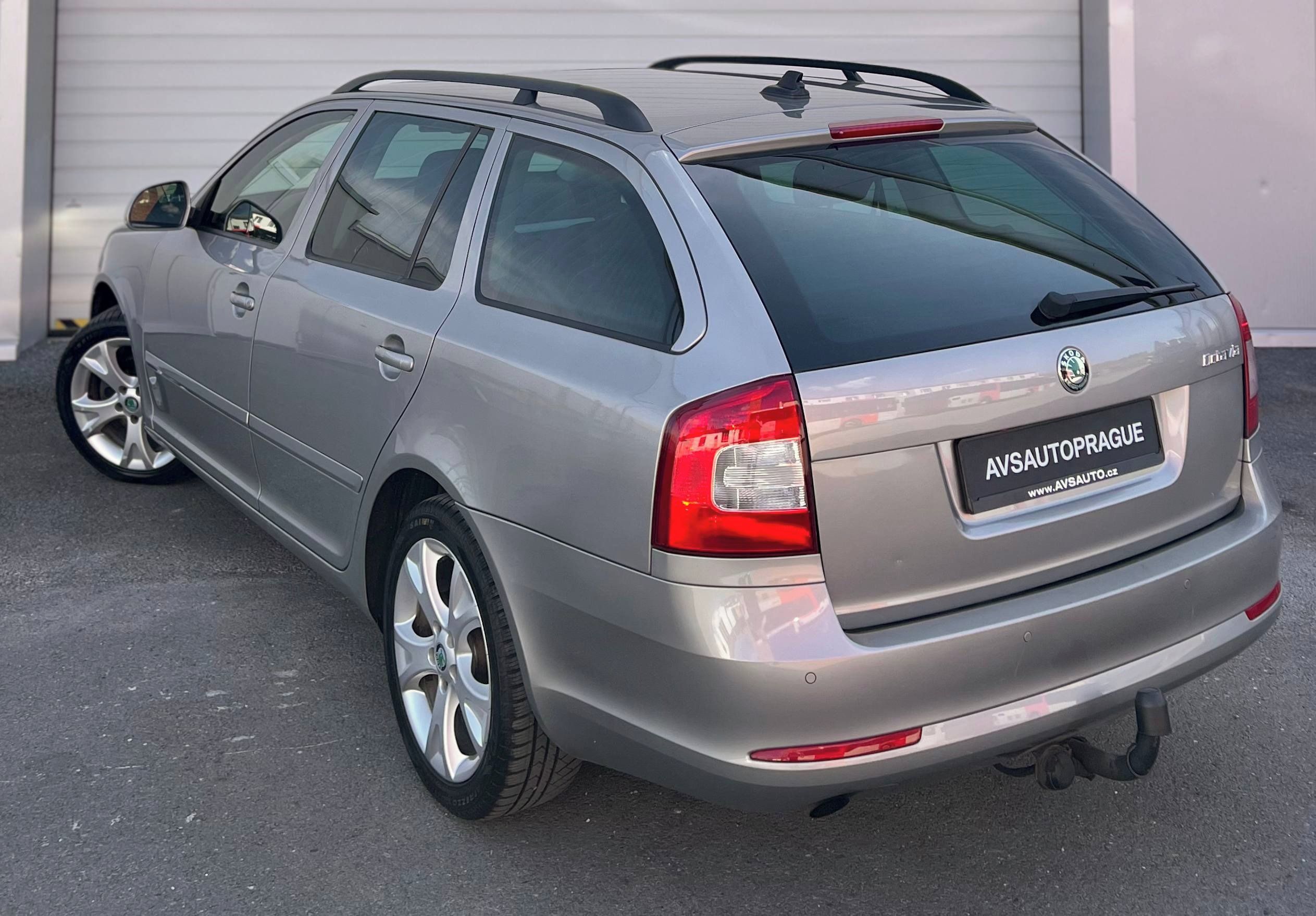 Škoda Octavia, COMBI  DSG 103 KW  ELEGANCE - fotka 5