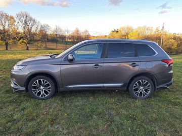 Mitsubishi Outlander 4x4 nafta