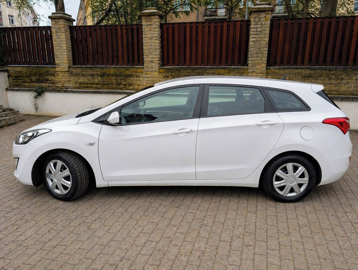 Hyundai i30, Kombi 1.6 CRDi 81 kW, 2016, ČR - fotka 5