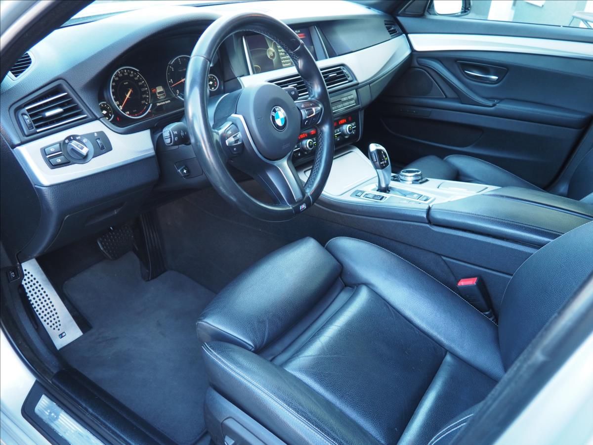 BMW Řada 5, 3,0 D xDrive  M paket - fotka 5