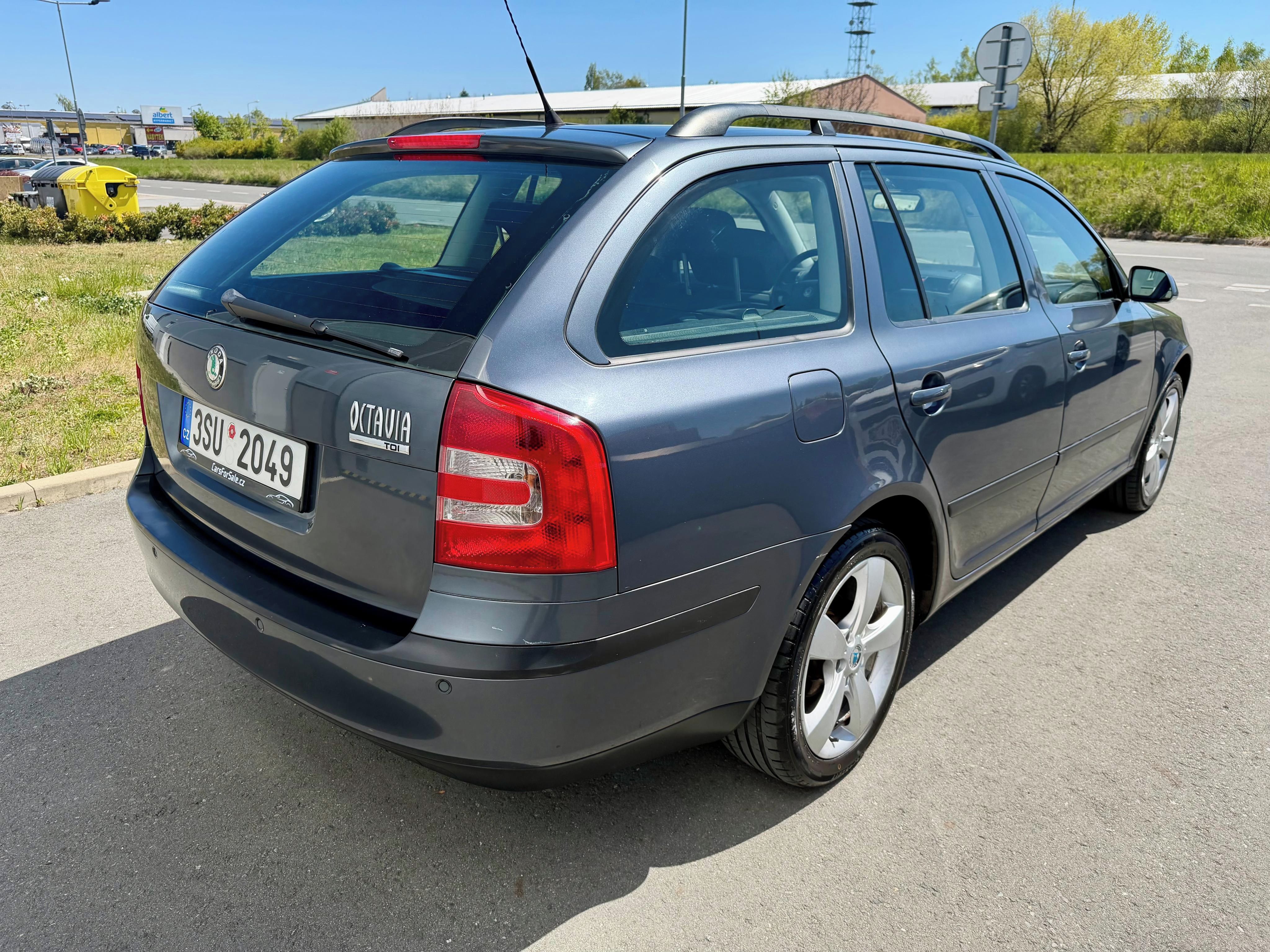 Škoda Octavia, II 1.9 TDI ELEGANCE DSG - fotka 6