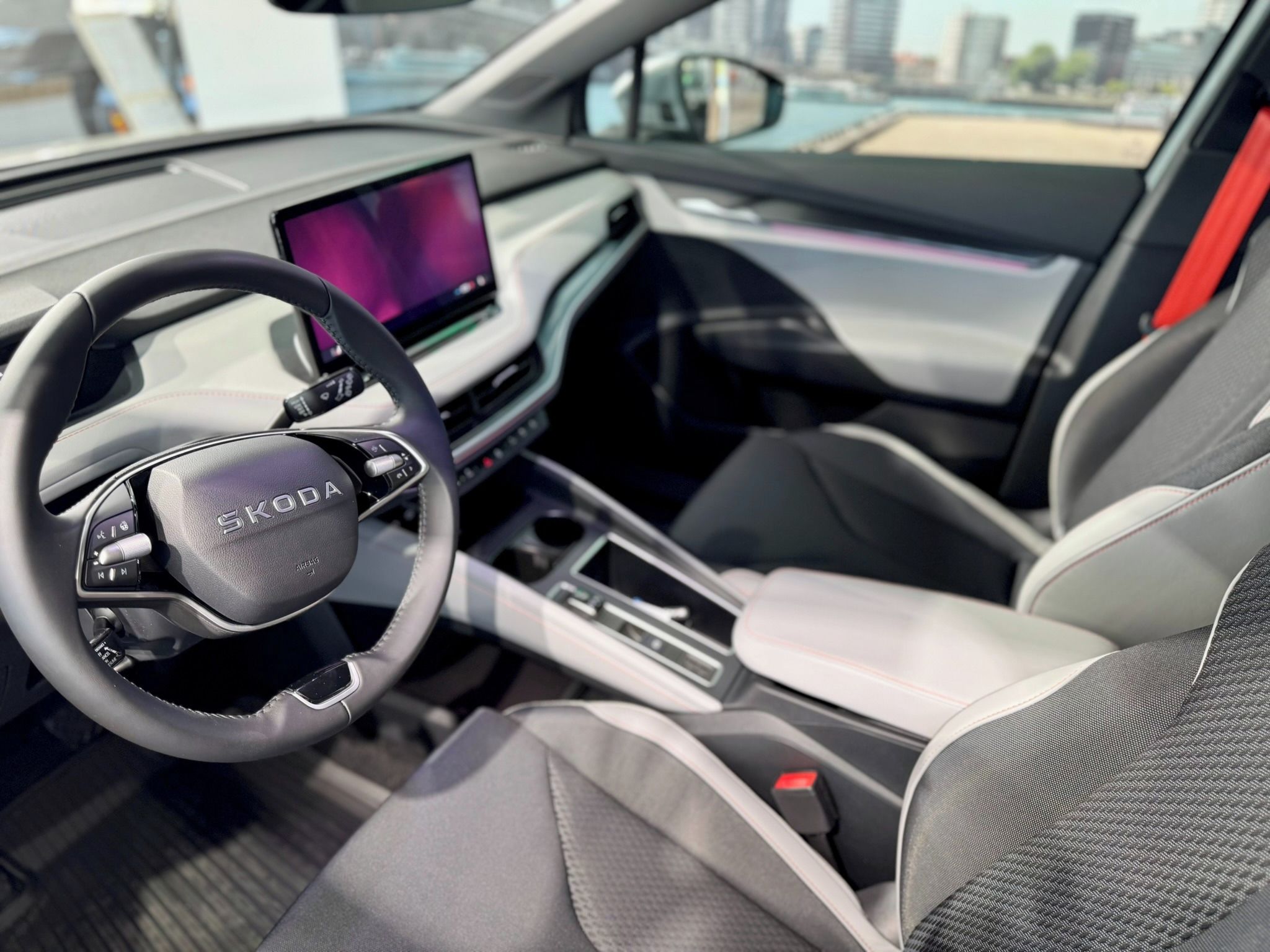 Škoda Enyaq, Sel.60, 63 kWh 150 kW - fotka 4