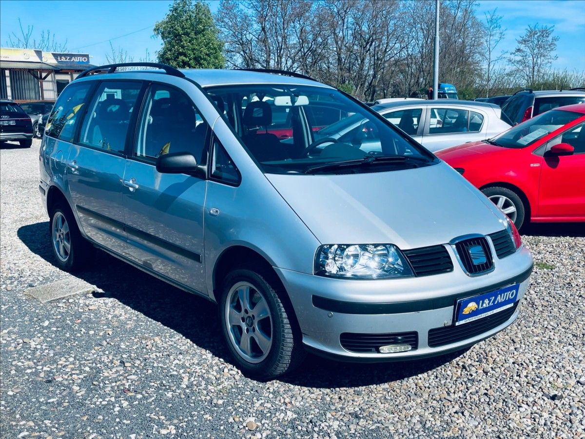 Seat Alhambra, 2,0 i - fotka 3