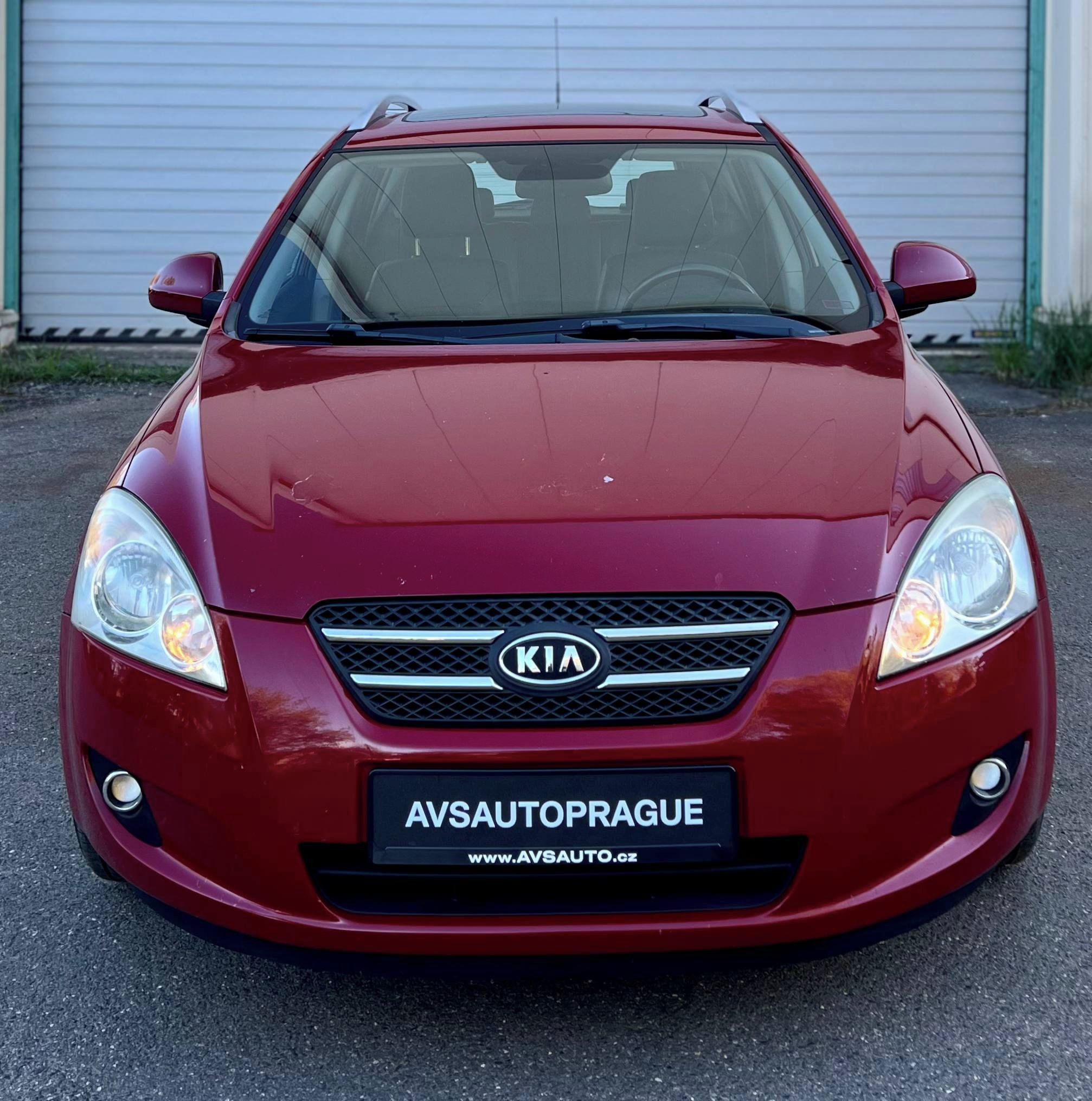 Kia Cee´d, KOMBI 1.6 CRDi (ED) KOMBI - fotka 2