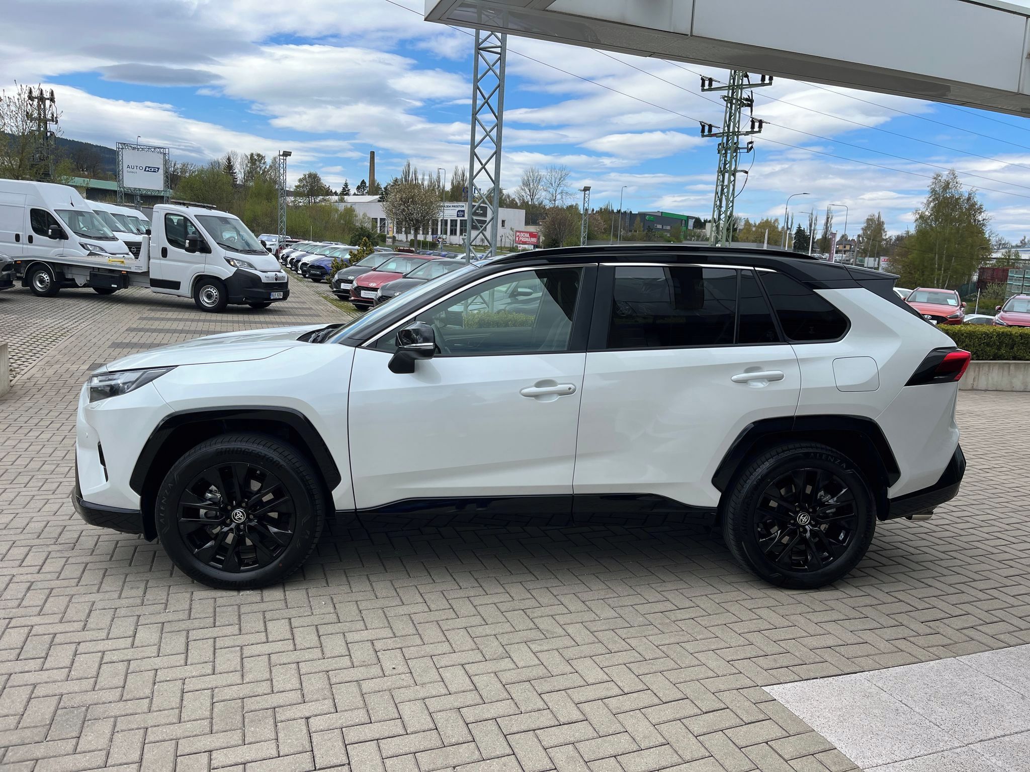 Toyota Rav4, 2.5 Hybrid e-CVT 4WD Selection - fotka 3
