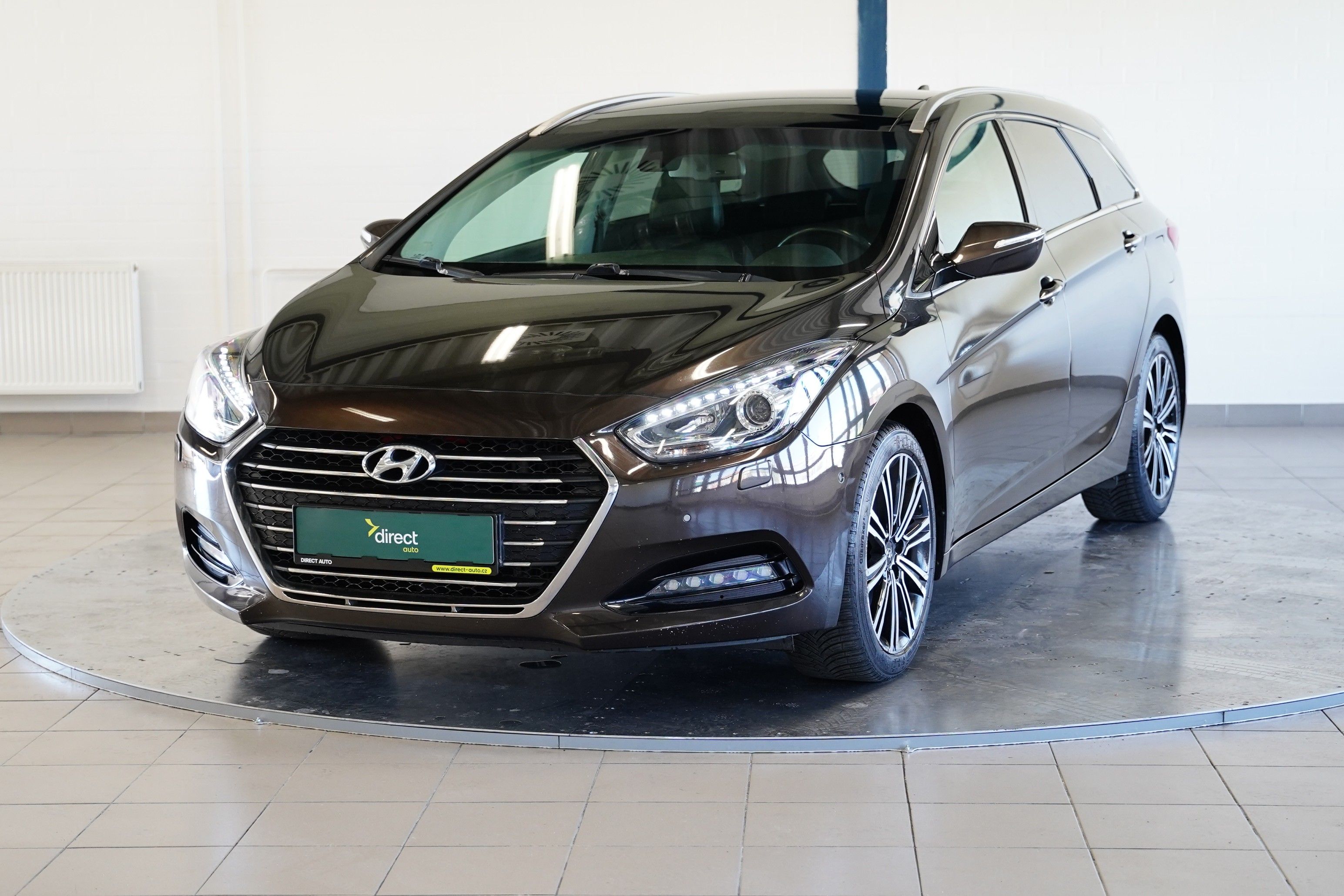 Hyundai i40, 1.7 CRDI 104 kW Premium